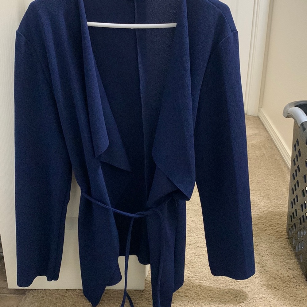 Women’s waterfall blazer